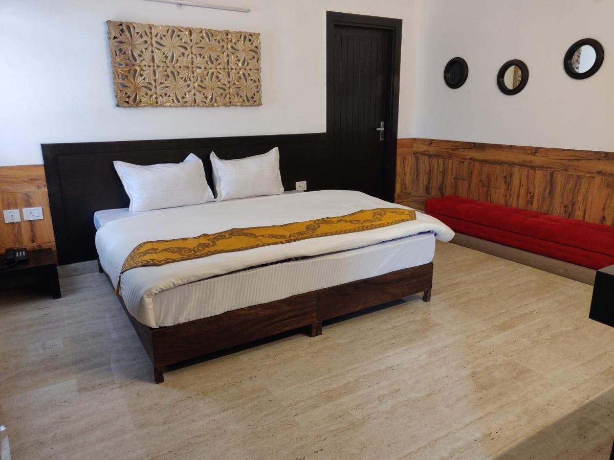 Aakritii Hotels Gurgaon Exterior foto